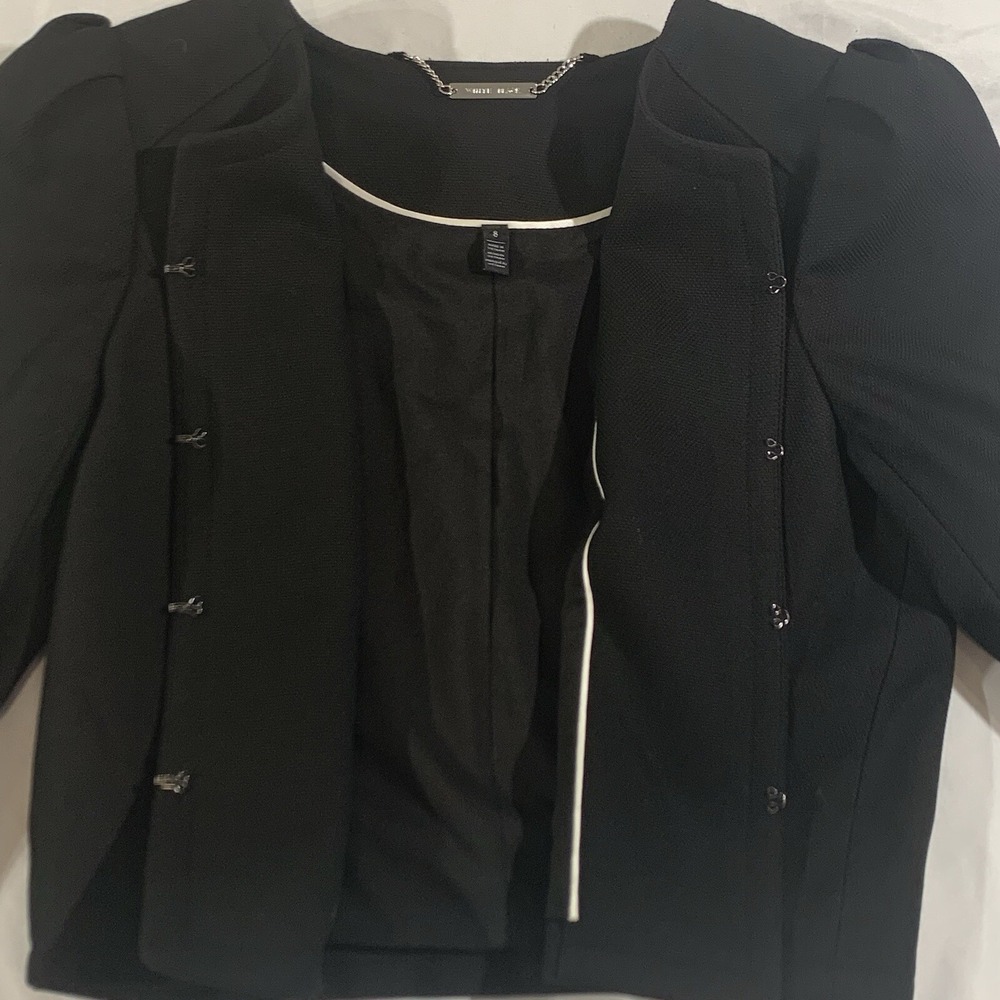 White House Black Market Blazer Womens 8 Black Cropped Puff Sleeve Hook Eye Chic - Picture 5 of 9